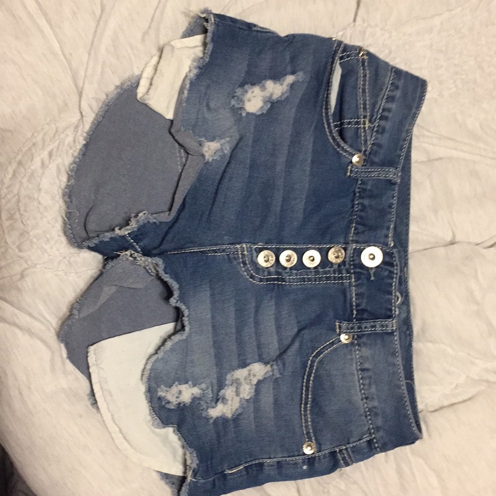Distressed jean shorts super cute